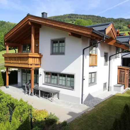 Panorama Chalet Kaprunblick 2 Chalet *